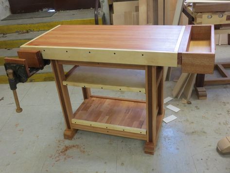 Apartment Workbench, Compact Workbench, Carving Bench, Small Workbench, Wood Workbench, Workbench With Drawers, Diy Easel, Workbench Ideas, Portable Workbench