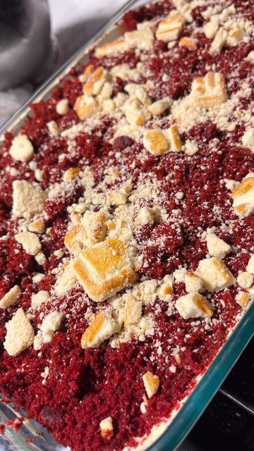 Blue Velvet Banana Pudding, Red Velvet Banana Pudding Recipe, Red Velvet Banana Pudding, Red Velvet Pudding, Apple Pizza, Easy Red Velvet, Baking Pies, Seafood Dish Recipes, Red Velvet Brownies