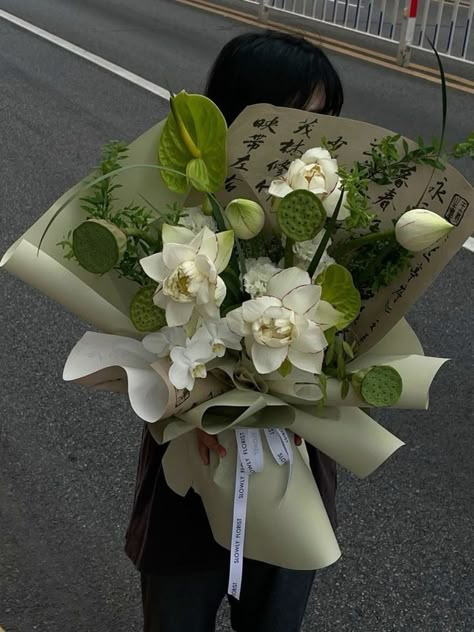 Woman With Bouquet Of Flowers, Orchid Flower Bouquet, Flowers In Bouquet, Florist Aesthetic, Orchids Bouquet, White Daffodils, Asian City, Lotus Seed, Luxury Flower Bouquets