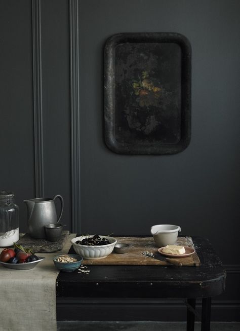 A rustic still life by Nikole Herriott of Herriott Grace employs white objects to evoke a dramatic chiaroscuro effect. Photograph by John Cullen. New Victorian, Black Tray, Dark Walls, Dark Interiors, Grey Walls, Wall Color, Decoration Table, Food Styling, Wabi Sabi