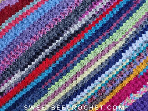 Crochet Blanket Scrap Yarn Projects, Scrapghan Crochet Free Pattern, Scrap Crochet Blanket, Crochet Scrap Blanket, Crochet Scrapghan, Scrappy Blanket, Scrap Afghan, Scrap Blanket, Scrub Homemade