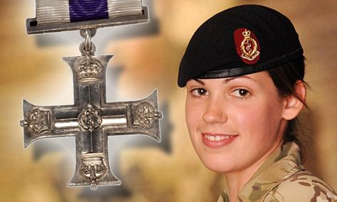 Lance Corporal Kylie Watson, 23 - who stands just 5ft 1in tall in her Army-issue boots - is one of only four women in history to bear the coveted initials MC after her name. Military Cross, Heroic Women, Army Medic, Iraqi Army, Lance Corporal, Four Women, Combat Medic, British Armed Forces, Us Soldiers