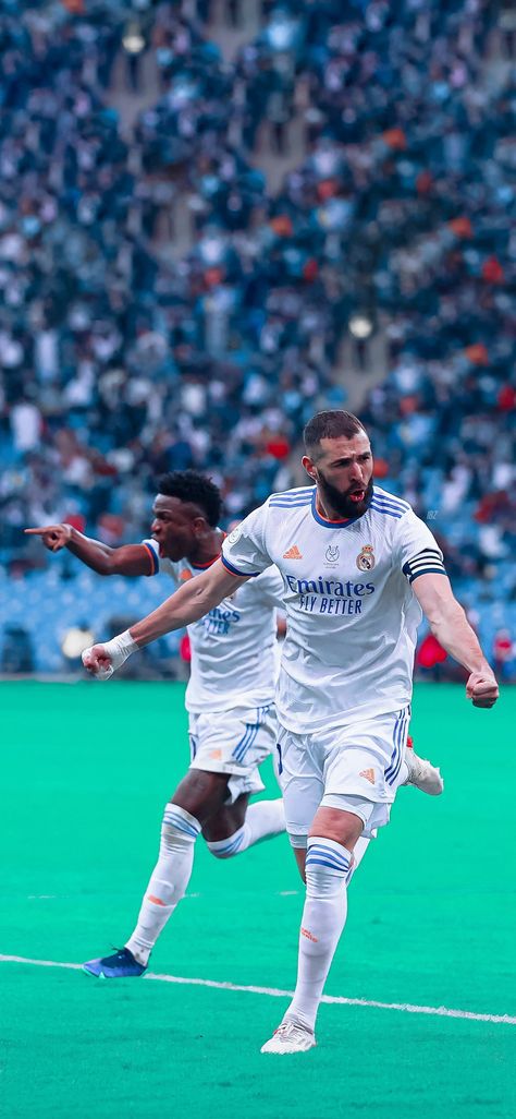 El Clásico Benzema And Vinicius Wallpaper, Karim Benzema Wallpapers, Benzema Real Madrid, Real Madrid Photos, Real Madrid Champions League, Real Madrid And Barcelona, Real Madrid Club, Ronaldo Photos, Cristiano Ronaldo Real Madrid