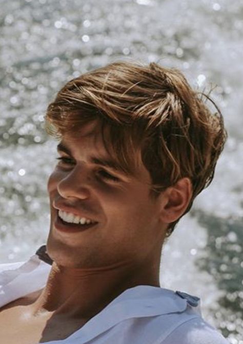 Blonde Male Haircut, Blonde Stubble, Short Surfer Hair Men, Preppy Boy Haircut, Surfer Hair Men, Teenage Haircuts, Haircuts Short Hair, Boy Haircuts Long