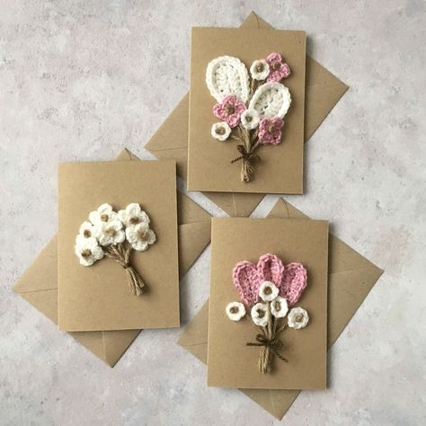 Crochet Cards, Card Bouquet, Bouquet Card, Product Inspiration, Birthday Card Handmade, Daisy Cards, Crochet Bouquet, Flower Card, Crochet Flower Tutorial