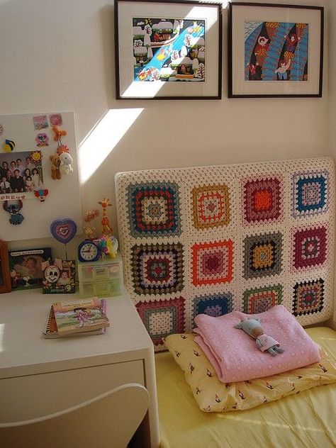 Granny Square Projects, Living Room Upholstery, Crochet Decor, Headboard Cover, Cute Blankets, Granny Chic, Crochet Home Decor, Crochet Diy, Cleaning Upholstery