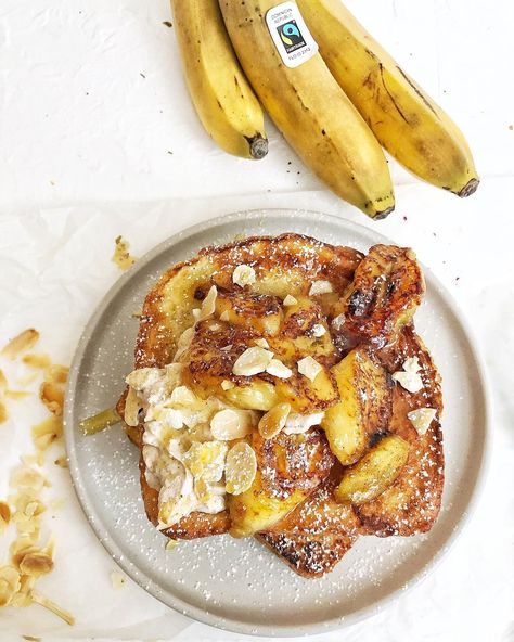 Cinnamon, Ricotta and Caramelised Banana French Toast by @A Halal Food Journey Banana Ricotta, Caramelised Banana, Ricotta Toast, Banana Toast, Banana French Toast, Halal Food, Caramelized Bananas, Halal Recipes, Ricotta