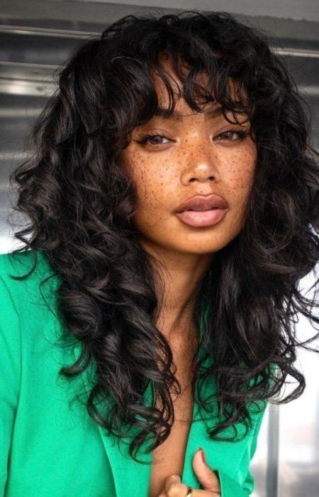 Wolf Haircuts, Haircut Wolf, Natural Hairstyles For Black Women, Wolfcut Hair Long, Wolf Haircut, Wolf Cut, Natural Hair Styles Easy, Girl Haircuts, Hairstyles For Black Women