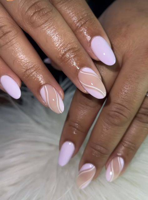 Short Almond Nails Brown Skin, Minimalist Nails Black Women, Almond Nails For Darker Skin Tone, Brown Skin Almond Nails, Fall Almond Nails Ideas Brown Skin, Nail Colours For Darker Skin, Soft Pink Almond Nails Black Women, Brown Hands, Gel Manicure Designs