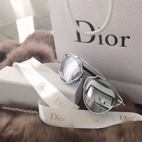 #dior So real sunnies pinterest : @ dresshallru Christian Fashion, Holiday Essentials, So Real, Luxury Eyewear, Dior Sunglasses, Holiday Looks, Sunglasses & Glasses, Street Style Outfit, Chanel Ballet Flats