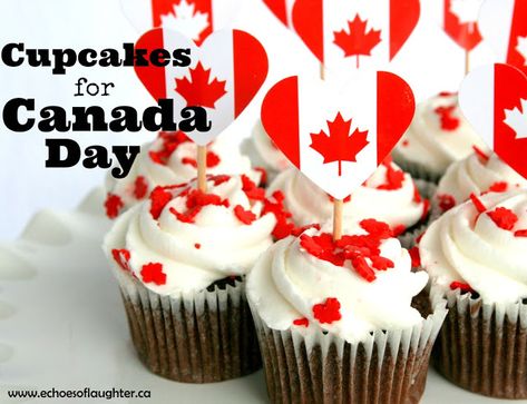 Canada Day Cupcakes Canadian Flag Cake, Canada Day Pictures, Epic Desserts, Canada Birthday, Canada Day Party, Gingerbread Cupcakes, Cupcakes With Cream Cheese Frosting, Holiday Cupcakes, Happy Canada Day