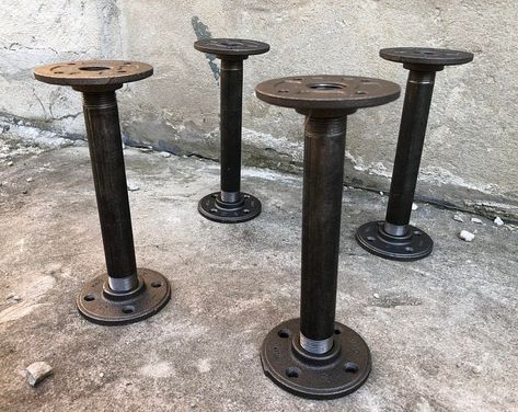 Industrial Pipe Table, Pipe Leg Table, Welding Table Diy, Industrial Floating Shelves, Pipe Table, Diy Welding, Pipe Furniture, Welding Table, Industrial Pipe