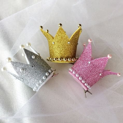 All Princess Disney Together, Cute Diary Ideas Writing, Princess Birthday Centerpieces, Polar Express Christmas Party, Diy Girls Bedroom, Princess Party Decorations, Lace Crowns, Fiesta Tropical, Diy Diwali Decorations