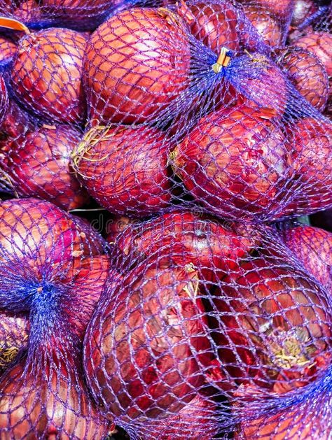 Many Red Onions in Purple Mesh Bags stock photo Vegetable Shop, Purple Onion, Vector Nature, Mesh Bags, Bags For Sale, Red Onions, Mesh Netting, Mesh Bag, Red Onion