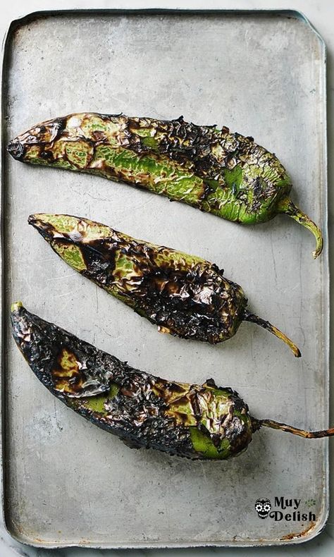 How To Roast Peppers, Preserving Peppers, Roast Peppers, Anaheim Peppers, Roasted Poblano Peppers, Dried Chili Peppers, Stuffed Anaheim Peppers, Tender Steak, How To Roast