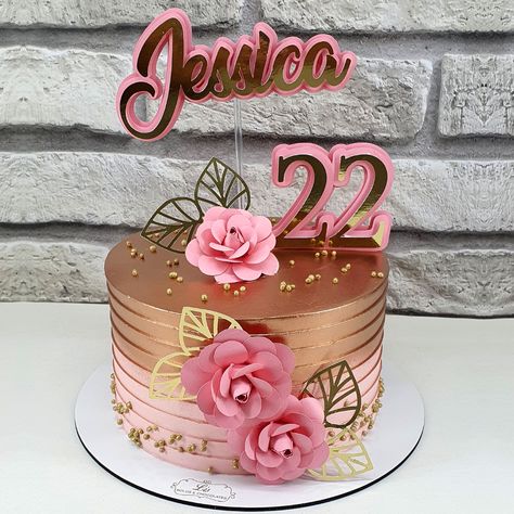 Fairy Birthday Cake, Learn Cake Decorating, 30 Cake, 18th Birthday Decorations, Holiday Wreaths Diy, 21st Birthday Cakes, Wedding Cake Roses, Simple Cake Designs, Fairy Birthday