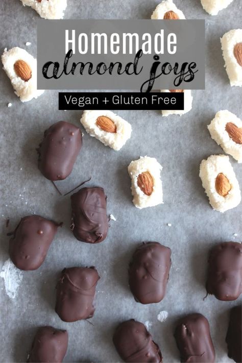 Homemade Almond Joys! Almond joys were my favorite candy growing up so I wanted to create a healthy, whole food version of them. These are rich, delicious and easy to make! They never last long when I serve them to friends and family! #vegan #chocolate #almonds #almondjoys #homemadealmondjoys #coconut #healthycandy #healthydesserts #vegandesserts #dessert via theconscientiouseater.com Holiday Munchies, Almond Joys, Desert Bars, Almond Joy Bars, Homemade Peanut Butter Cups, Healthy Candy, Chocolate Chia Pudding, Desiccated Coconut, Vegan Candies