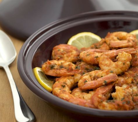 pikante Marokkaanse garnalen Tagine Recept Moroccan Tagine Recipes, Tagine Cooking, Tagine Recipes, Spicy Shrimp, Sriracha Sauce, Moroccan Food, Middle Eastern Recipes, Picky Eaters, Shrimp Recipes