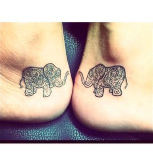 Tattoo Elephant, Small Sister Tattoos, Sister Tattoo Designs, Matching Sister Tattoos, Sister Tattoo, Foot Tattoos For Women, Friendship Tattoos, Elephant Tattoo, Elephant Tattoos