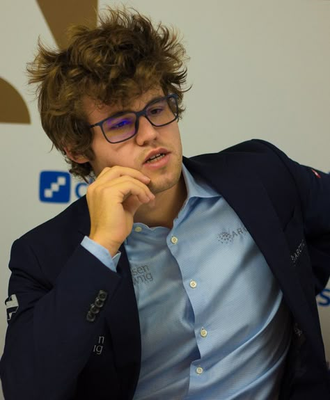 Magnus Carlsen Icon, Magnus Carlsen Aesthetic, Argentina Football Players, Magnus Carlsen, Chess Master, Argentina Football, Chess Players, Ganesha Pictures, Sport Man