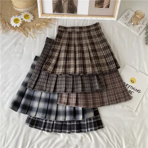 Aesthetic Plaid, Preppy Mode, Empire Design, Plaid Pleated Mini Skirt, Womens Pleated Skirt, Plaid Pleated Skirt, A Line Shorts, Y2k Clothing, Plaid Mini Skirt