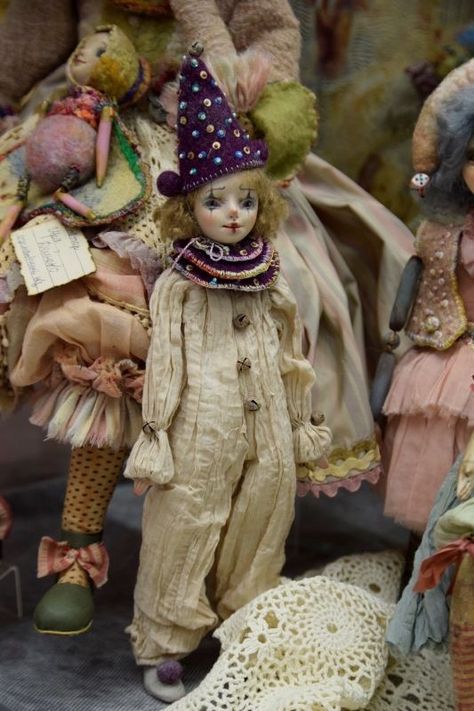 Pierrot Costume, Clown Dolls, Pierrot Clown, Circus Aesthetic, Cute Clown, Vintage Clown, Clown Costume, Artist Doll, Clay Dolls