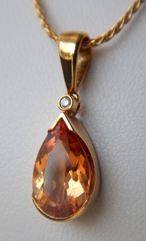 Imperial Topaz Jewelry, Imperial Topaz, Topaz Jewelry, Topaz Pendant, Topaz Necklace, Jewellery Ideas, Yellow Gold Pendants, Topaz Gemstone, Dream Jewelry