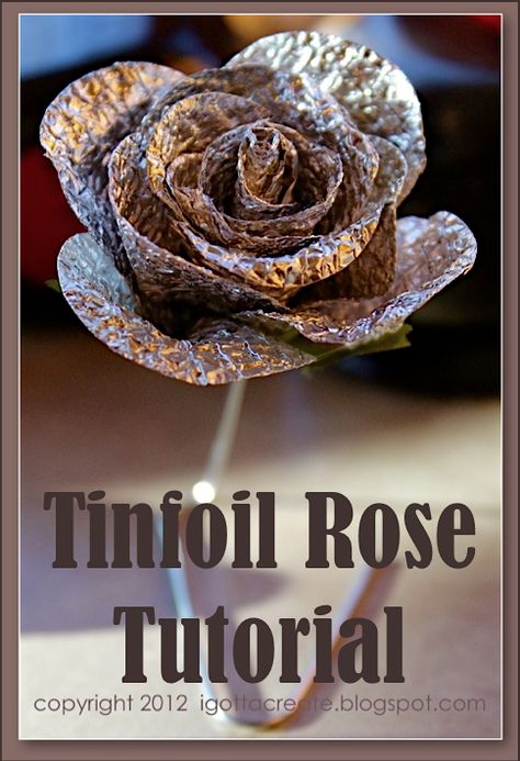 Amazing what you can do with aluminum foil! Lots of tutorials & projects at this site. Tin Projects, Aluminum Foil Crafts, Aluminum Foil Art, Tin Flowers, Aluminum Art, Fleurs Diy, Metal Embossing, Rose Tutorial, Foil Art