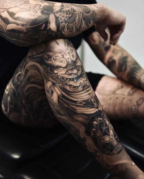 Knee Skull Tattoo Men, Foo Dog Tattoo Leg, Foo Dog Knee Tattoo, Shin And Knee Tattoo, Leg Tattoo Men Shin, Shin Tattoo Men Ideas, Japanese Shin Tattoo, Foo Dog Leg Sleeve, Men’s Shin Tattoo