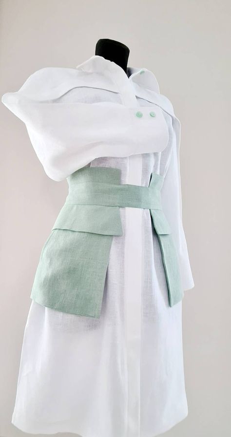 Obi Style Belt/ Wrapp Belt/ Unique Belt With Pockets/obi Style - Etsy Belt With Pockets, Obi Style, Detail Couture, Hand Embroidery Dress, Natural Linen Fabric, Obi Belt, Wrap Belt, Linen Shirt Dress, Kleidung Diy