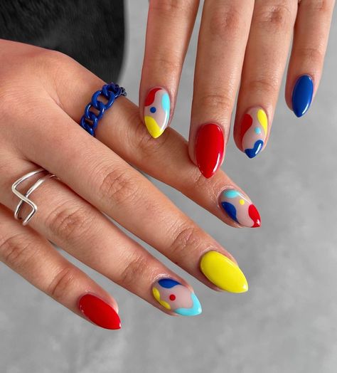 Primary Color Nail Art, Blue And Yellow Nails Designs, Primary Color Nails, Yellow And Blue Nails, Blue And Yellow Nails, Trendy Short Nail Designs, Multicoloured Nails, Color Block Nails, Hello Nails