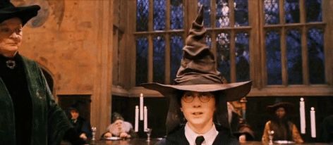 Harry :3 Harry Potter Trivia Questions, Harry Potter Theories, Quiz Harry Potter, Pottermore Quiz, Harry Potter Test, Harry Potter House Quiz, Harry Potter Sorting, Which Hogwarts House, Harry Potter Sorting Hat