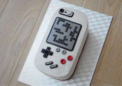 Tetris Cake, Tetris Game, Game Inspiration, Apple Magic Mouse, Buttercream Cake, Butter Cream, Cake Decorating, Birthday Cake, Gaming