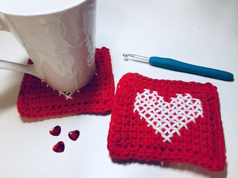 Crochet Heart Coasters, Crochet Kitchen Patterns, Crochet Heart Coaster, Crochet Stitches Ideas, Afghan Crochet Patterns Easy, Heart Coaster, Crochet Valentine Patterns, Tunisian Crochet Pattern, Tunisian Crochet Hook