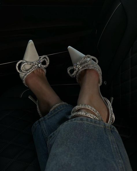 Rich Girl Style, Heels Aesthetic, Fashion Shoes Heels, Cute Shoes Heels, Shoes Heels Classy, Heels Classy, Lace Heels, Girly Shoes, Crazy Shoes