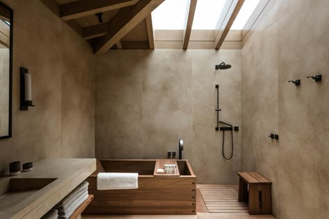 In the 16-room Nobu Ryokan hotel in Malibu, bathrooms feature teak soaking tubs with bronze Dornbracht fixtures. Photography courtesy of Laure Joliet, featured in Hollywood-Style Zen in Malibu: Nobu Ryokan Guesthouse on Carbon Beach. Spa Bathroom Design, Japanese Style Bathroom, Japanese Bathroom, Japanese Soaking Tubs, Japanese Bath, Large Bathroom, Contemporary Bathroom Designs, Bad Inspiration, Spa Design