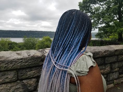 Grey Ombre Braids, Blue And White Braids, Afro Hair Color, Expression Braids, Blue Braids, Ombre Braids, Ombre Braid, Color Extensions, Bohemian Braids