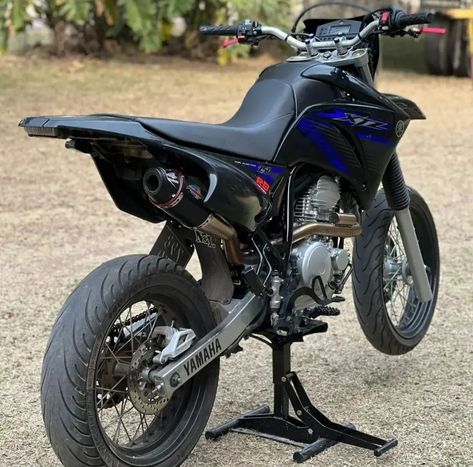 Fz 250 Modified, Honda Tornado, Yamaha 250, Denzel Curry, Cool Dirt Bikes, Futuristic Motorcycle, Arm Rest, Dirt Bikes, Volkswagen Beetle