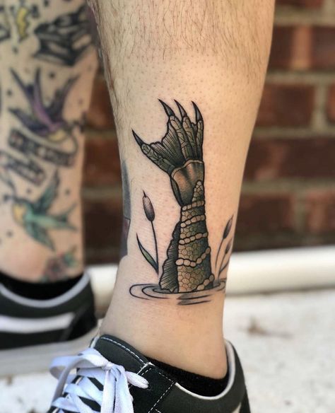 Black Lagoon Tattoo, Universal Monsters Tattoo, Creature Black Lagoon, Lagoon Tattoo, Epic Tattoos, Creature Tattoo, Monster Tattoo, Crazy Tattoos, Creature From The Black Lagoon