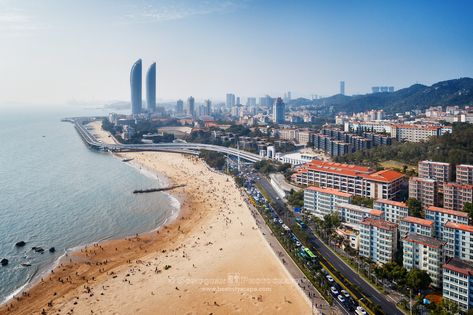 Beach, Xiamen, Fujian, China. This series was from my freelance travel project in China in early 2018.   Click to see large photo License of this photo is immediately available upon request. Just send us a message. About One Photo a Day: As … Read More Semester At Sea, Travel Project, Fujian China, May Bay, Photo Report, City Architecture, Photo A Day, Xiamen, Large Photos