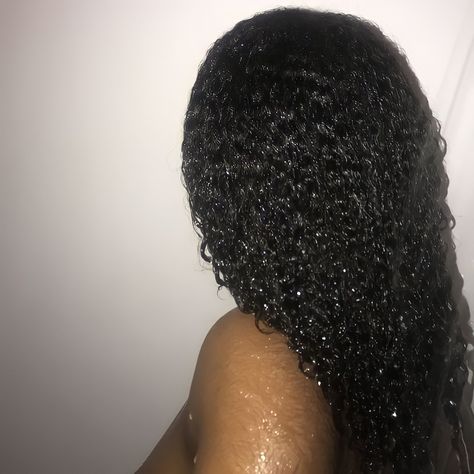 Wet Hair Look Black Woman, Wet 4c Hair, Long Wet Curly Hair, Char Board, Wet Curly Hair, 3a Curly Hair, 3c Curly Hair, Curly Hair Pictures, 4a Hair