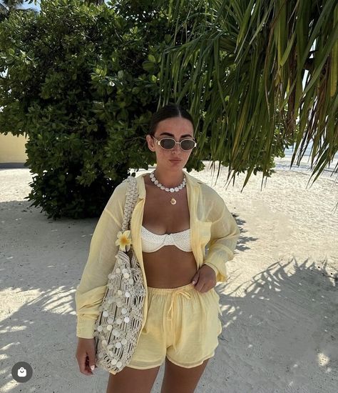 Fiji Aesthetic, Beachy Summer Outfits, Bali Outfit, Boho Beach Outfit, Jamaica Outfits, Thailand Outfit, Holiday Fits, Cute Vacation Outfits, Beach Ootd