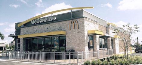 Mcdonalds Exterior, Bon Appetite, Vintage Signs, Exterior, House Styles, Architecture, Outdoor Decor, Quick Saves, Home Decor