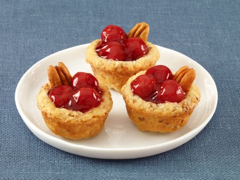 Mini Cherry Pecan Pies Cherry Pies, Pecan Pies, Lucky Leaf, Pecan Pie Recipe, Cherry Recipes, Perfect Pies, Mini Pies, Cherry Pie Filling, Delicious Pies