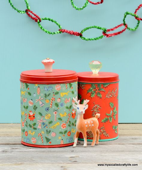 Christmas Canisters, December Diy, Boat Kitchen, Pretty Door, Upcycled Christmas, Vintage Christmas Wrapping Paper, Wrapping Paper Crafts, Kitsch Christmas, Tin Canisters