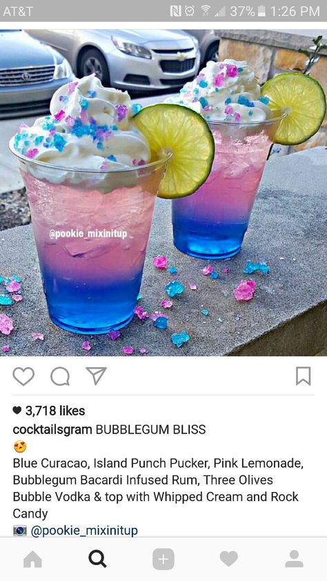 unicorn alcoholic drink summer festive Alcholic Drinks, Summer Drinks Alcohol, Party Drinks Alcohol, Candy Drinks, Mixed Drinks Alcohol, Yummy Alcoholic Drinks, Birthday Drinks, Liquor Drinks, Alcoholic Drink