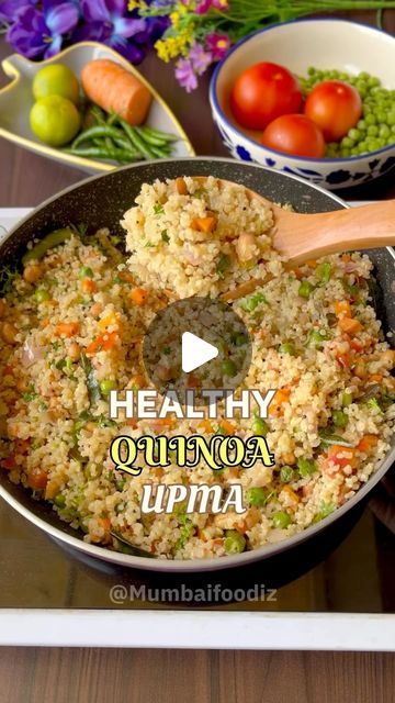 Ravika Thorat on Instagram: "Healthy quinoa Upma. 🍅🥕🌶️🧅🫑🫛  Ingredients  🌾 1 cup cooked quinoa   🌾 1 tsp mustard seeds   🥕 1/4 th cup chopped carrots   🫛 1/4 th cup green peas   🧅 1/4 th cup onion   🍅 1/4 th cup tomato   🫚 small piece of ginger   🌶️ 2 green chilies   🥜 1/4 th cup peanuts   🌿 Curry leaves   🍋 Lemon juice  ☘️ Coriander leaves   🧂 Salt to taste   🛢️ 1 tbsp oil  . . . Follow @mumbaifoodiz  Follow @mumbaifoodiz  Follow @mumbaifoodiz  . . . . . [ Quinoa Upma, upma, vegetable upma, quinoa, weightloss recipes, breakfast recipes, diet recipes, Indian recipes] . . . . #quinoaupma #quinoa #quinoabowl #weightlossrecipes #dietrecipe #breakfastrecipes #indianrecepies #breakfastideas #vegetables #upma #carrot #healthyrecipes #foodbloggersofinstagram #reels #reelsinstagr Quinoa Recipes Indian, Upma Recipe Indian Breakfast, Peanut Curry, Upma Recipe, Healthy Quinoa, Cooked Quinoa, Quinoa Healthy, Quinoa Bowl, Recipes Diet