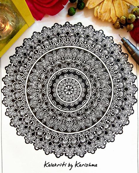 Mandala Art Big, Big Mandala Drawing, Mandala Fillers, Karishma Srivastava, Kalakriti Karishma, Mandala Colour, Pretty Mandala, Dark Book, Mandala Sketch