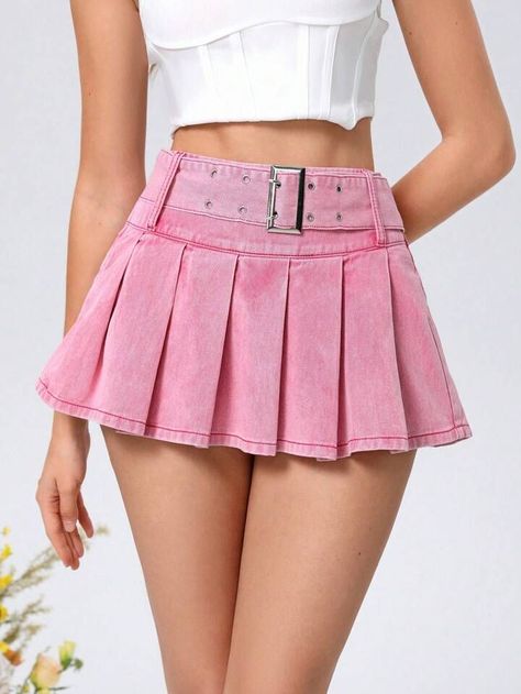 SHEIN MOD Buckle Belt Pleated Denim Mini Skirt | SHEIN Pink And Denim Outfit Black Women, Beca Mitchell, Bratz Costume, Pleated Denim Mini Skirt, Cute Mini Skirt Outfits, Vintage Playsuit, Pink Denim Skirt, Fashion Week Dresses, Pleated Denim