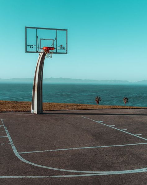 Basketball Court Pictures, Basketball Court Photoshoot, Basketball Playground, Basketball Court Backyard, Basketball Courts, Team Wallpaper, Iphone11 Pro, Basketball Wallpaper, Free Iphone Wallpaper